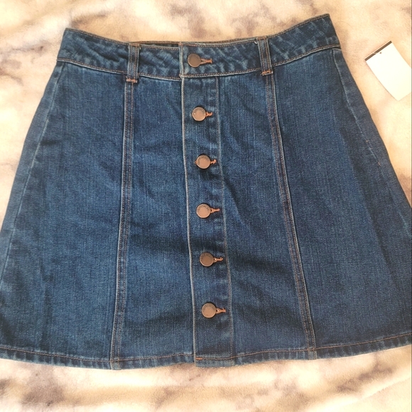 life in progress Dresses & Skirts - * Gifted* LIFE IN PROGRESS JEAN SKIRT XS